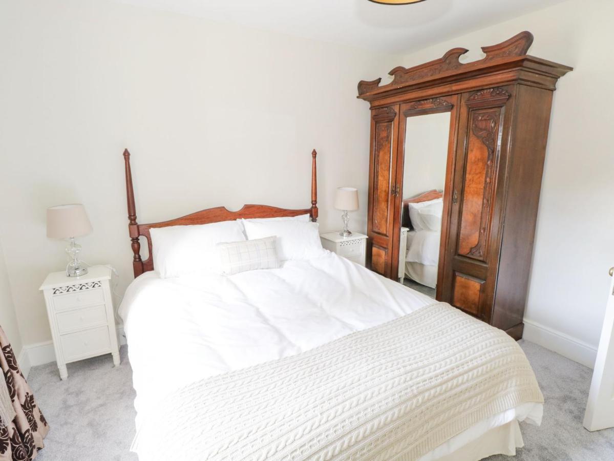 Millvale Cottage Cootehill Bagian luar foto