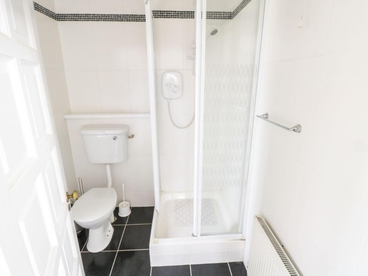 Millvale Cottage Cootehill Bagian luar foto